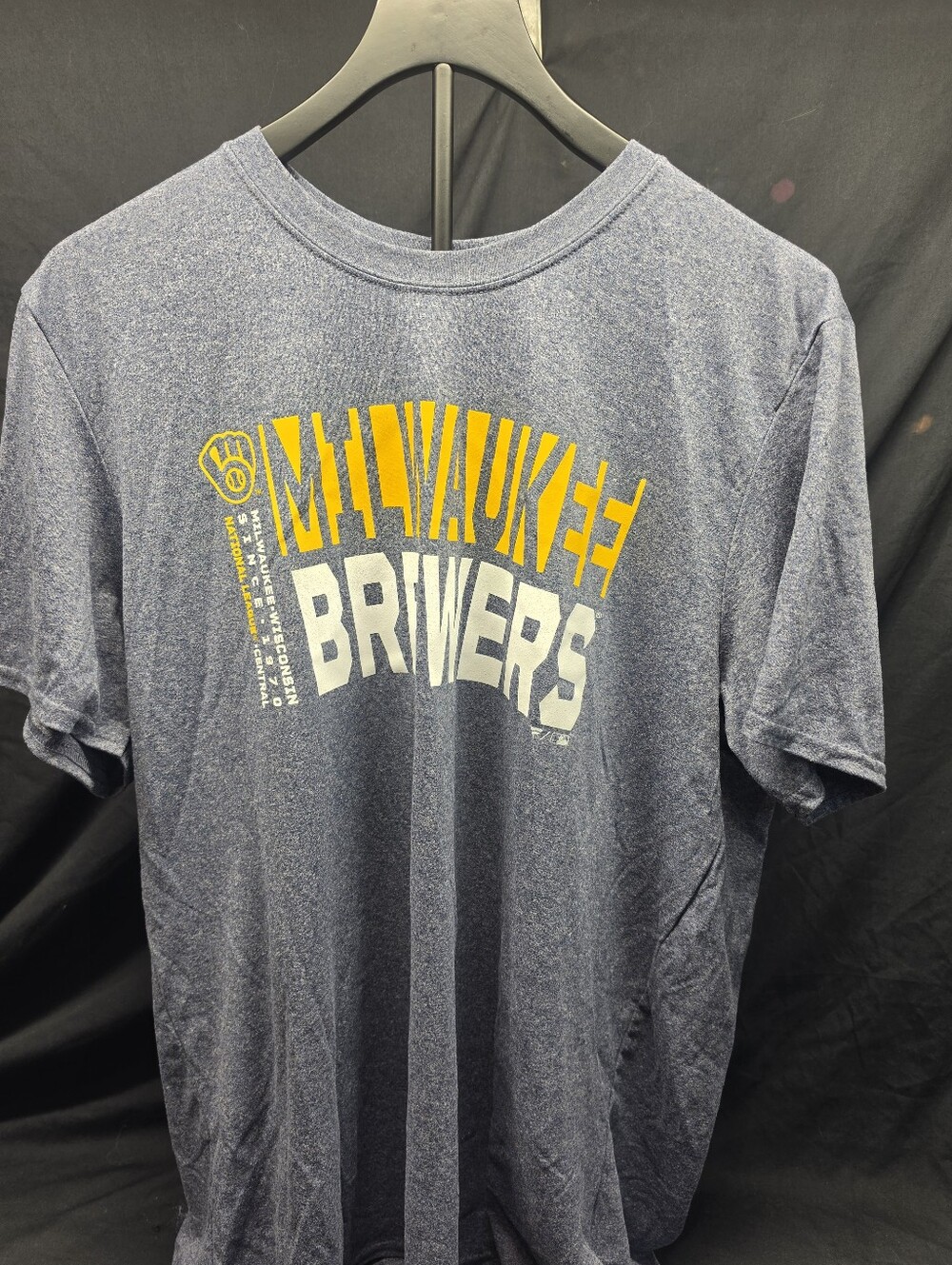 NWT Fanatics Milwaukee Brewers MLB T-Shirt XL Blue Gray Distressed Graphic